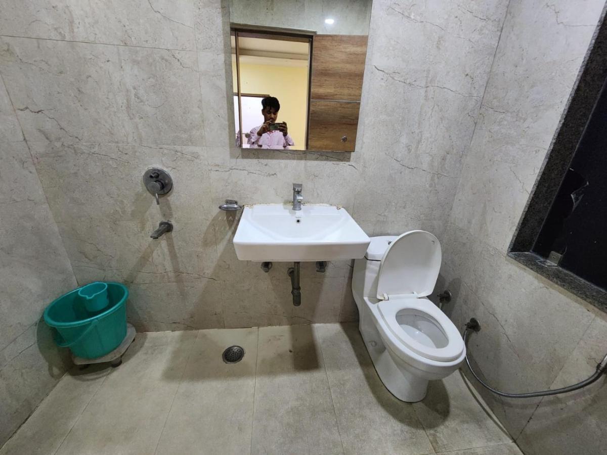 Hotel Ambe Inn By Ambience Delhi Igi Airport Nueva Delhi Exterior foto