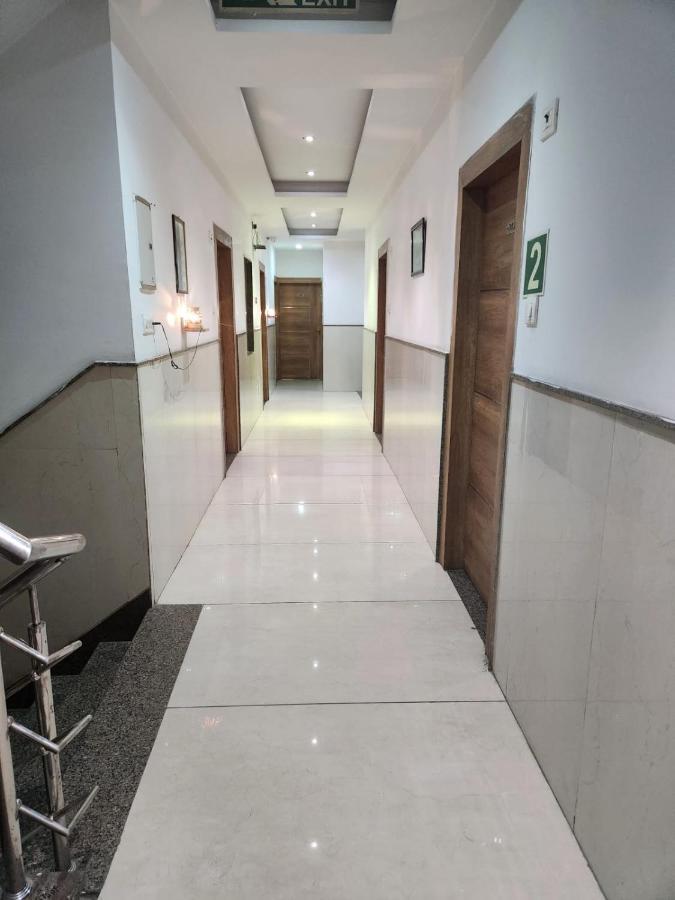 Hotel Ambe Inn By Ambience Delhi Igi Airport Nueva Delhi Exterior foto