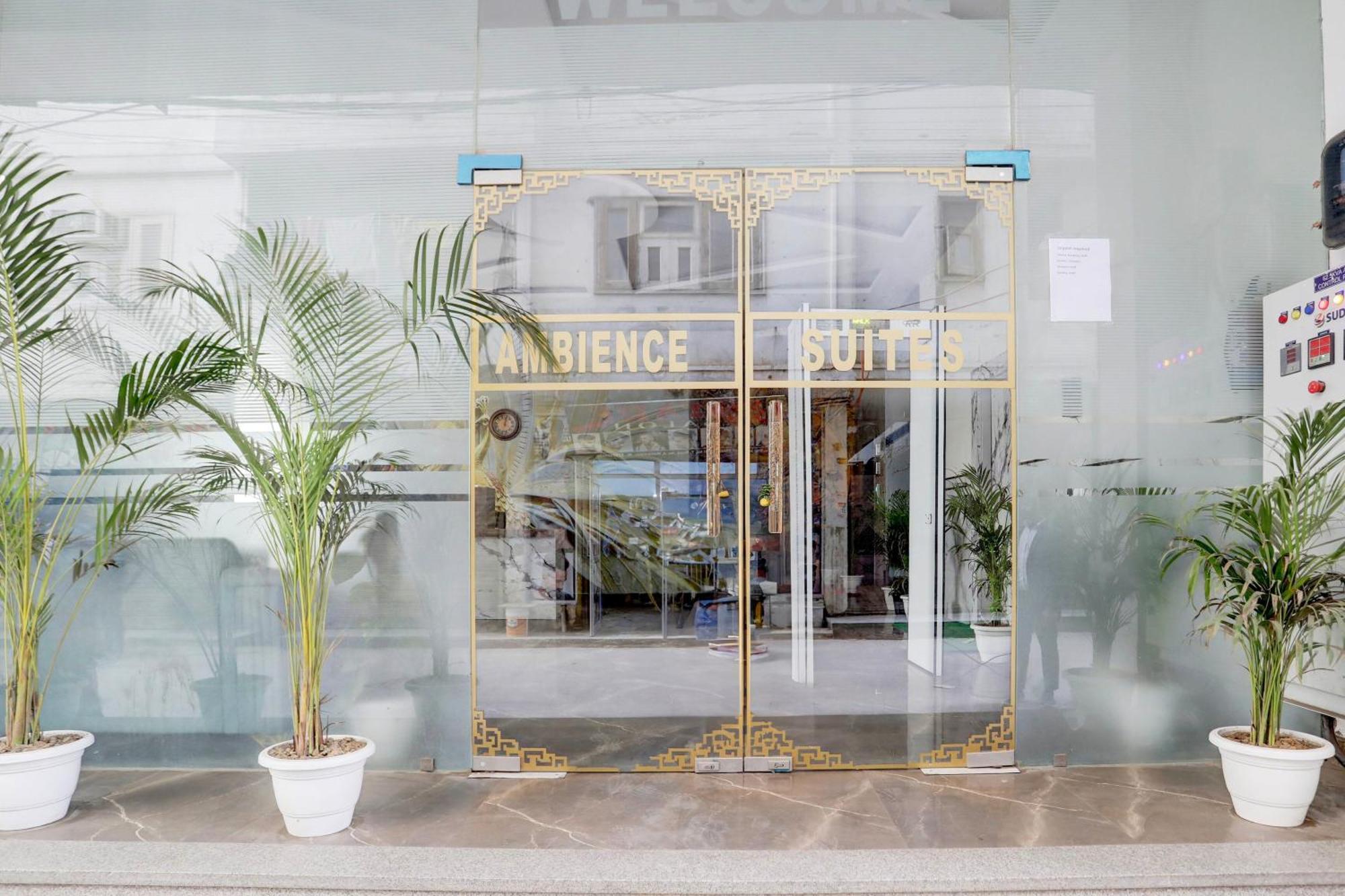 Hotel Ambe Inn By Ambience Delhi Igi Airport Nueva Delhi Exterior foto